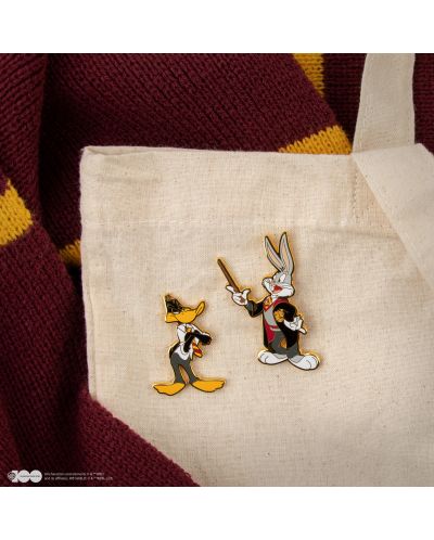 Комплект значки CineReplicas Animation: Looney Tunes - Bugs and Daffy at Hogwarts (WB 100th) - 4