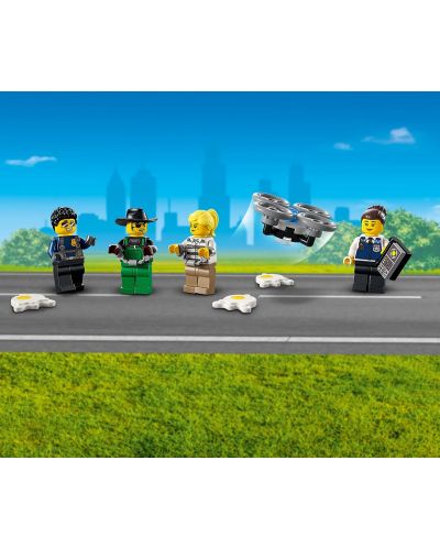 Конструктор LEGO City - Полицейски мобилен команден център в камион (60315) - 5