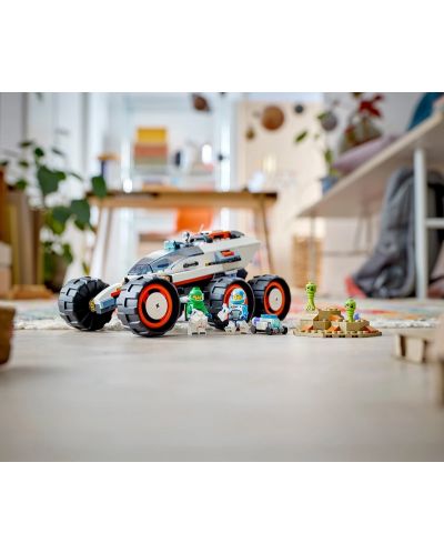 裁断済み Конструктор LEGO City - Космически изследователски всъдеход