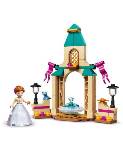 Конструктор LEGO Disney  - Дворът на замъка на Анна (43198) - 2