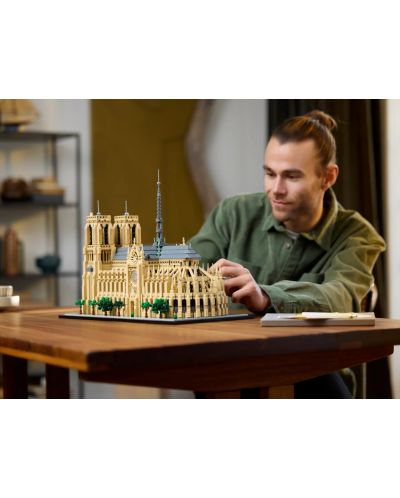 Конструктор LEGO Architecture - Катедралата Нотр Дам (21061)  - 9