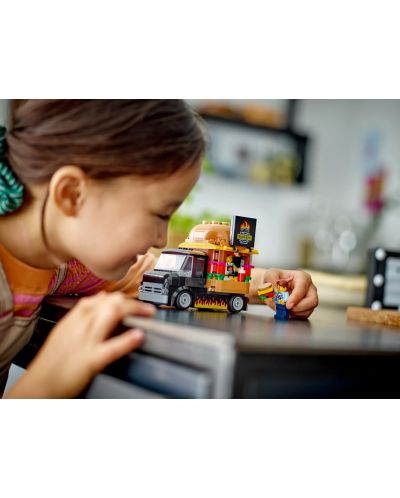 Конструктор LEGO City - Камион за бургери (60404) - 7