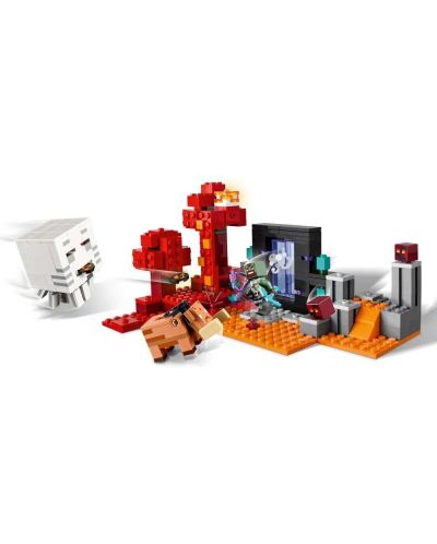 Конструктор LEGO Minecraft - Засада до портала към Ада (21255) - 2