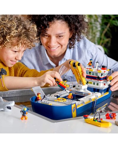 Конструктор Lego City Oceans - Кораб за изследване на океана (60266) - 4