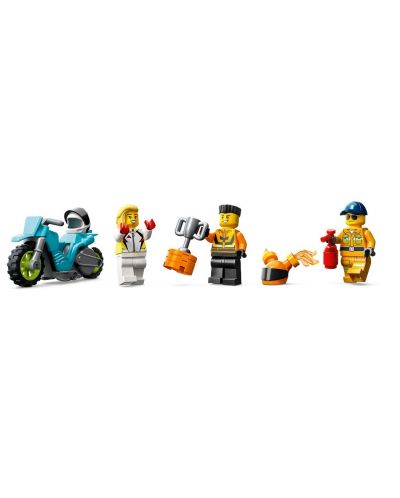 Конструктор LEGO City - Предизвикателство с камион за каскади и огнен обръч (60357) - 4