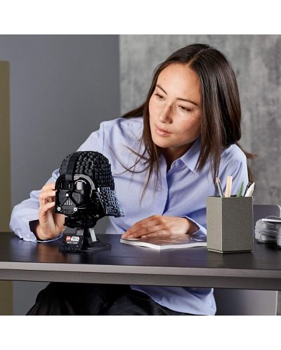 Конструктор LEGO Star Wars - Шлемът на Darth Vader (75304) - 5