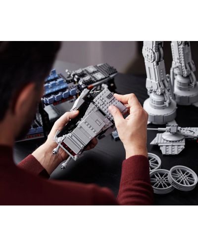 Конструктор LEGO Star Wars - AT-AT (75313) - 4