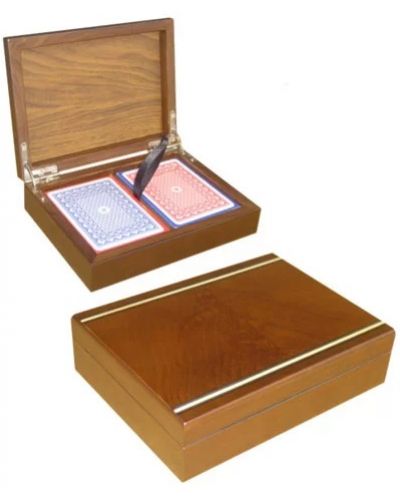 Дървена кутия с покер карти - 1