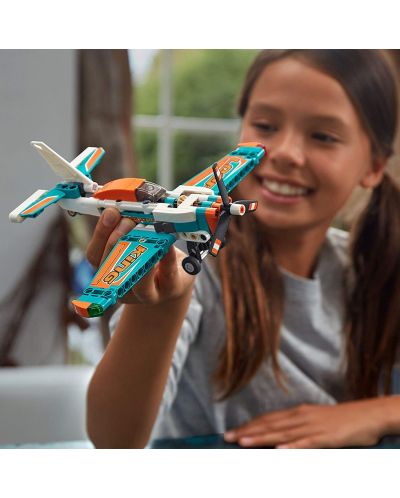 Конструктор LEGO Technic - Състезателен самолет (42117) - 4