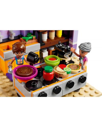 Конструктор LEGO Friends - Обществена кухня Хартлейк Сити (41747) - 5