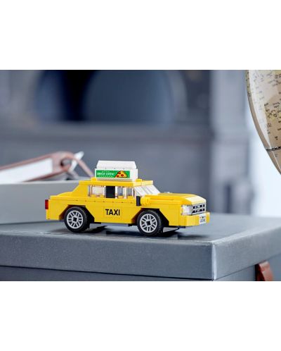 Конструктор LEGO Creator - Жълто такси (40468) - 6