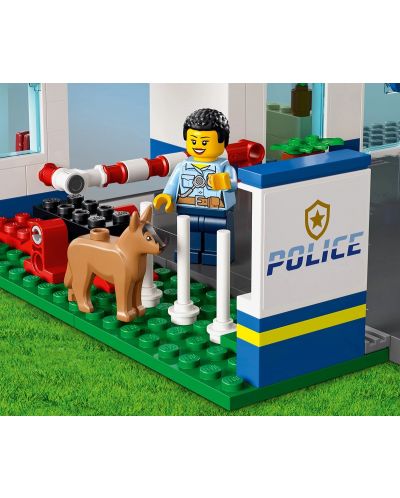 Конструктор LEGO City - Полицейски участък (60316) - 5