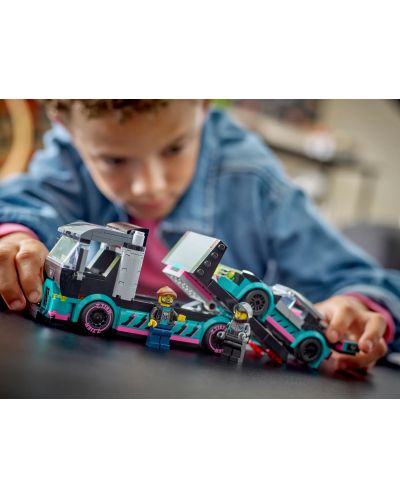 Конструктор LEGO City - Състезателна кола и камион за превоз на автомобили (60406) - 9