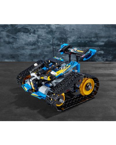 Конструктор Lego Technic - Каскадьорска кола, с дистанционно управление (42095) - 6