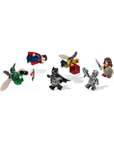 Конструктор Lego Super Heroes - Летяща лисица: Въздушно нападение с Батмобила (76087) - 4