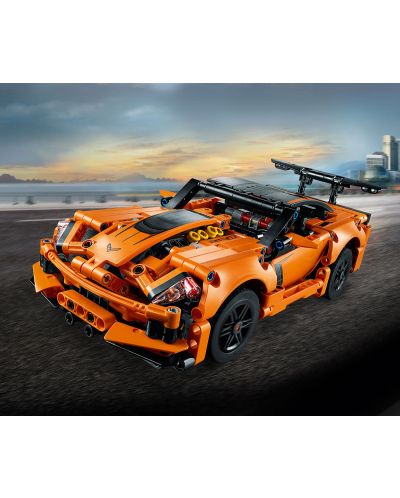 Конструктор Lego Technic - Chevrolet Corvette ZR1 (42093) - 4