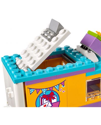 Конструктор Lego Friends - Доставки на подаръци Хартлейк (41310) - 3