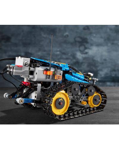 Конструктор Lego Technic - Каскадьорска кола, с дистанционно управление (42095) - 8