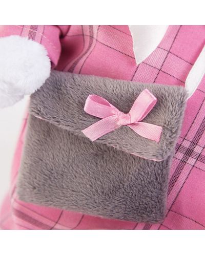 Плюшена играчка Budi Basa - Коте Ли-Ли, с карирана рокличка и сива чанта, 24 cm - 3