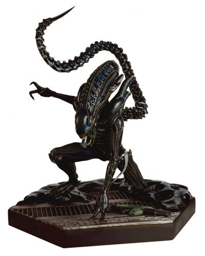 Статуетка Eaglemoss Movies: Alien & Predator - Xenomorph Warrior, 29 cm - 1