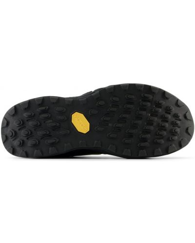 Мъжки обувки New Balance - Hierro V8 Fresh Foam X , черни/зелени - 5