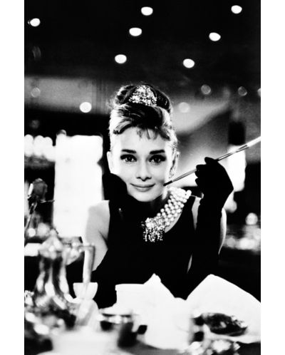 Макси плакат Pyramid - Audrey Hepburn (Breakfast at Tiffany's B&W) - 1