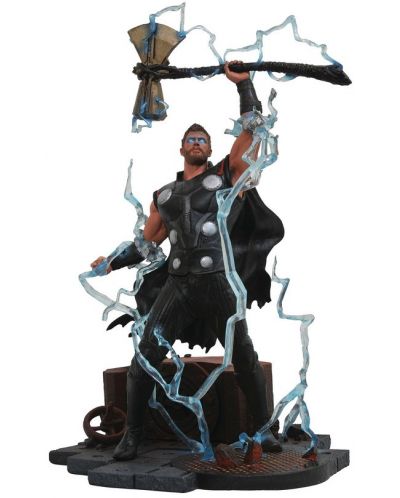 Статуетка Diamond Select Marvel: Avengers - Thor, 24 cm
