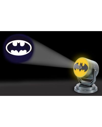 Мини прожектираща лампа Fizz Creations DC Comics: Batman - Bat Signal, 12 cm + UK към EU преходник - 3