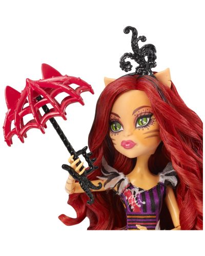 Кукла Mattel Monster High Freak Du Chic: Торалей Страйп с червено чадърче - 2