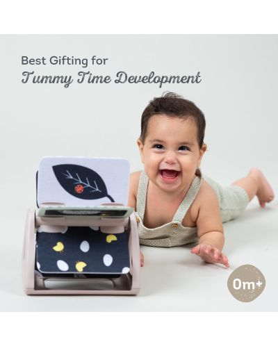 Образователна играчка Taf Toys - Черно-бяла въртяща бебешка книжка - 4