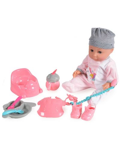 Пишкаща кукла-бебе Moni Toys - Със сива шапка и аксесоари, 36 cm - 1
