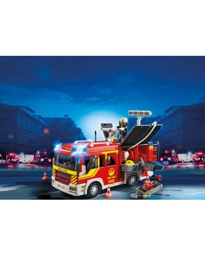 Комплект фигурки Playmobil - Пожарна кола със светлини и звук - 4