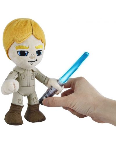 Плюшена фигура Mattel Movies: Star Wars - Luke Skywalker with Lightsaber (Light-Up), 19 cm - 2