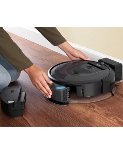 Прахосмукачка-робот iRobot - Roomba i8 Combo, черна - 5
