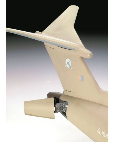 Сглобяем модел на военен самолет Revell - Handley Page Victor K Mk.2 (04326) - 4
