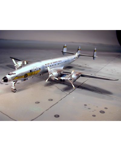 Сглобяем модел на военен самолет Revell -  Lockheed C-121C Constellation (04269) - 2