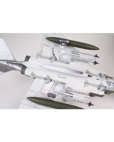 Сглобяем модел на военен самолет Revell - F-4 Phantom II (04583) - 7