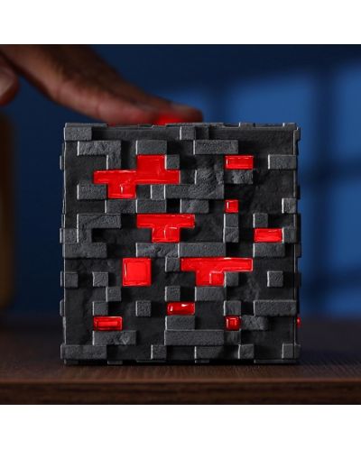 Реплика The Noble Collection Games: Minecraft - Illuminating Redstone Ore - 8