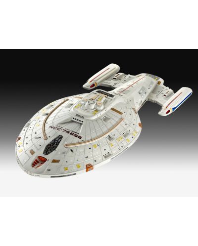 Сглобяем модел на космически кораб Revell Star Trek - U.S.S. Voyager (04801) - 3