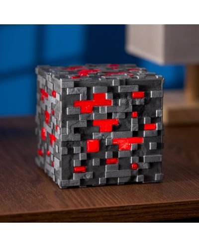Реплика The Noble Collection Games: Minecraft - Illuminating Redstone Ore - 9
