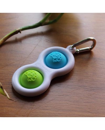 Сензорна играчка-ключодържател Tomy Fat Brain Toys - Simple Dimple, синя/зелена - 2