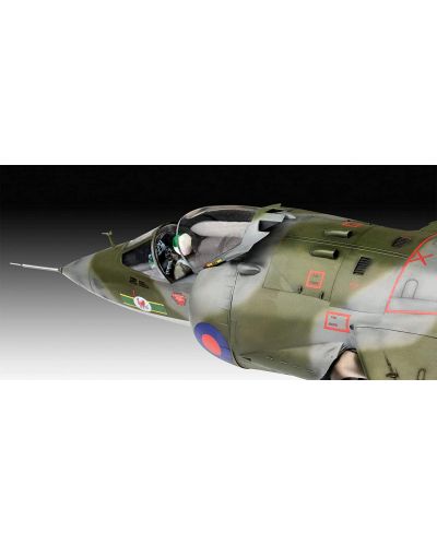 Сглобяем модел Revell Военни: Самолети - Хариер GR.1 - 2