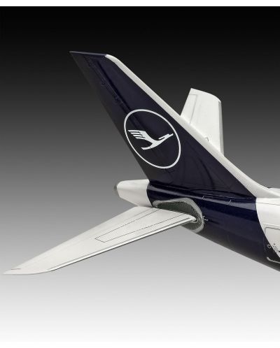 Сглобяем модел Revell Съвременни: Самолети - Еърбъс A330-300 Lufthansa Нова ливрея - 6