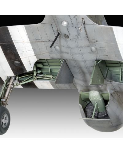 Сглобяем модел Revell Военни: Самолети - Хаукър Темпест V - 2