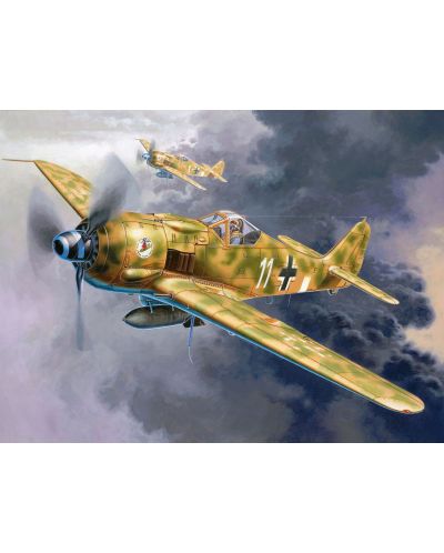 Сглобяем модел Revell Военни: Самолети - Фоки Улф Fw190F-8 - 2