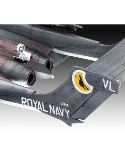 Сглобяем модел Revell Военни: Самолети - Британски изтребител FAW 2 - 3