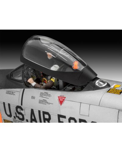Сглобяем модел Revell Самолет F-86D Dog Sabre - 2
