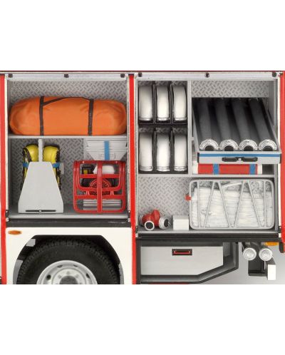 Сглобяем модел Revell Съвременни: Камиони - Пожарникарски камион Schlingmann HLF 20 Varus 4x4 - 3