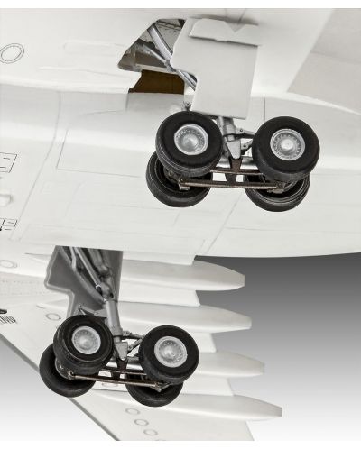 Сглобяем модел Revell Съвременни: Самолети - Еърбъс A330-300 Lufthansa Нова ливрея - 5