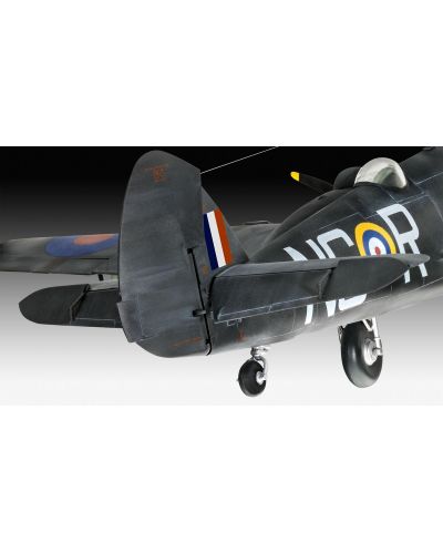 Сглобяем модел Revell Военни: Самолети - Bristol Beaufighter - 4